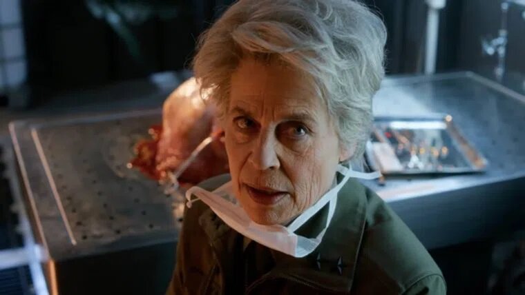 Линда начала свою карьеру на телевидении

Фото: Кадр из фильма «Очень странные дела», реж. Мэтт Даффер, Росс Даффер, Шон Леви, Эндрю Стэнтон, Ута Бризевиц, Ребекка Томас, Нимрод Антал, Фрэнк Дэрабонт, 2016-2025, 21 Laps Entertainment, Monkey Massacre