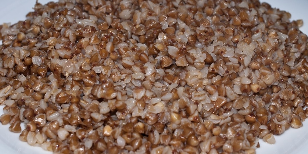 Списывала боль в суставах на погоду, пока не увидела связь с питанием. Убрала три каши из рациона и снизила мочевую кислоту