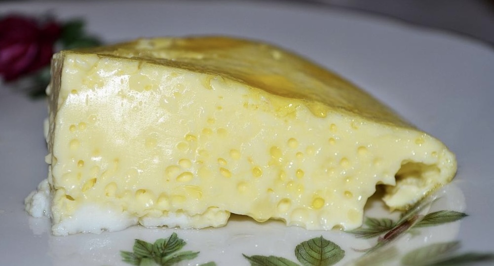 Сосуды стареют неспроста: 5 привычек по утрам, ускоряющие повышение холестерина