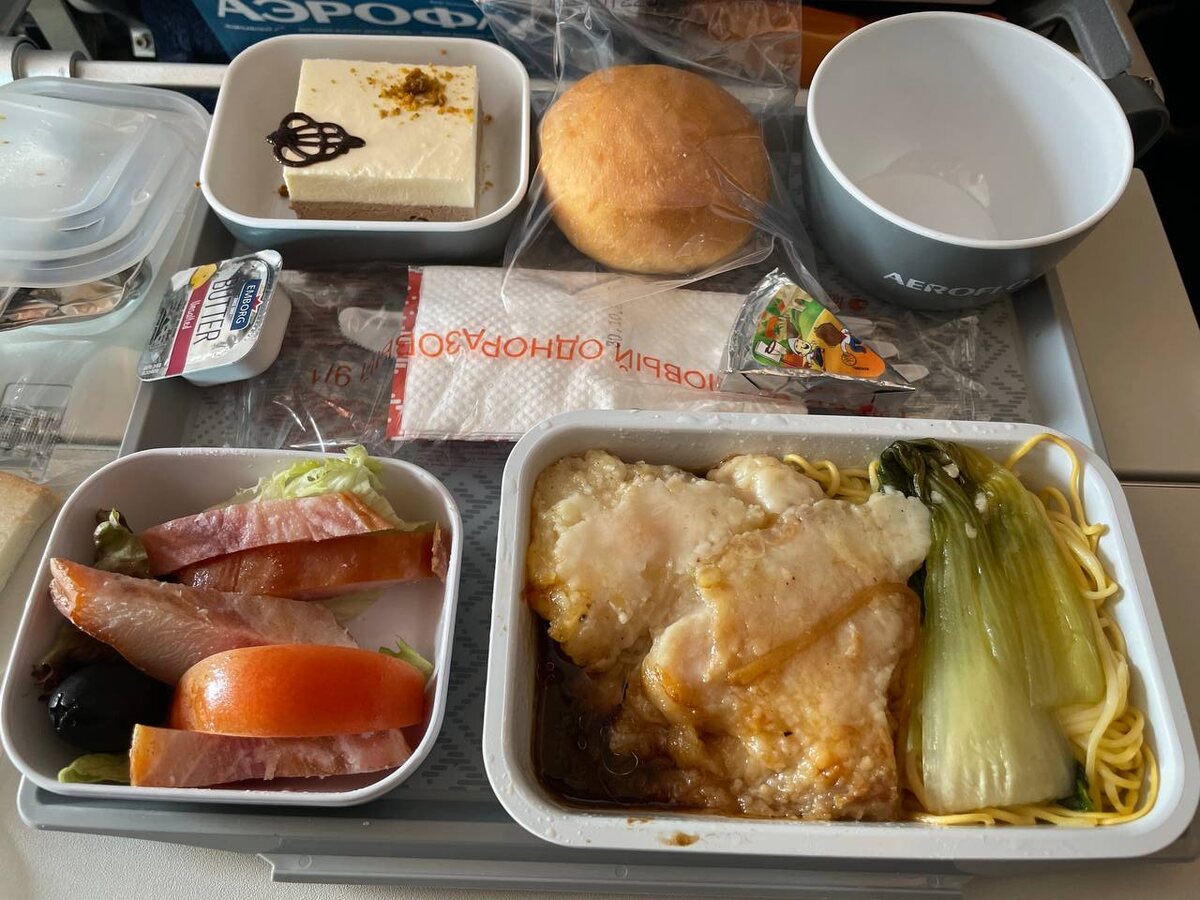 Рыба с макаронами выглядит не очень