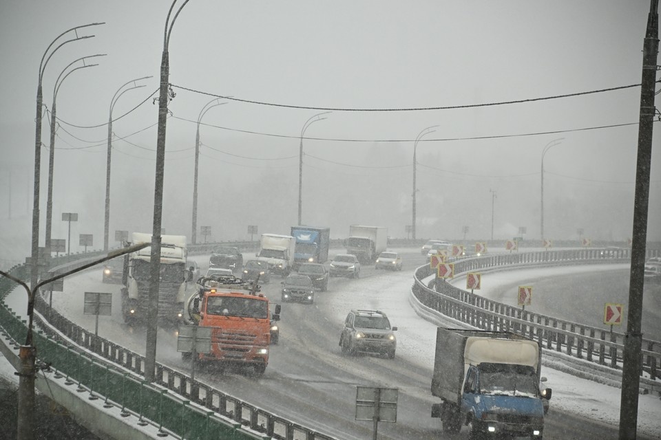   Дорожники возобновили движение по М-5 в штатном режиме Михаил ФРОЛОВ