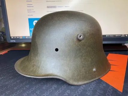 Немецкий шлем м16