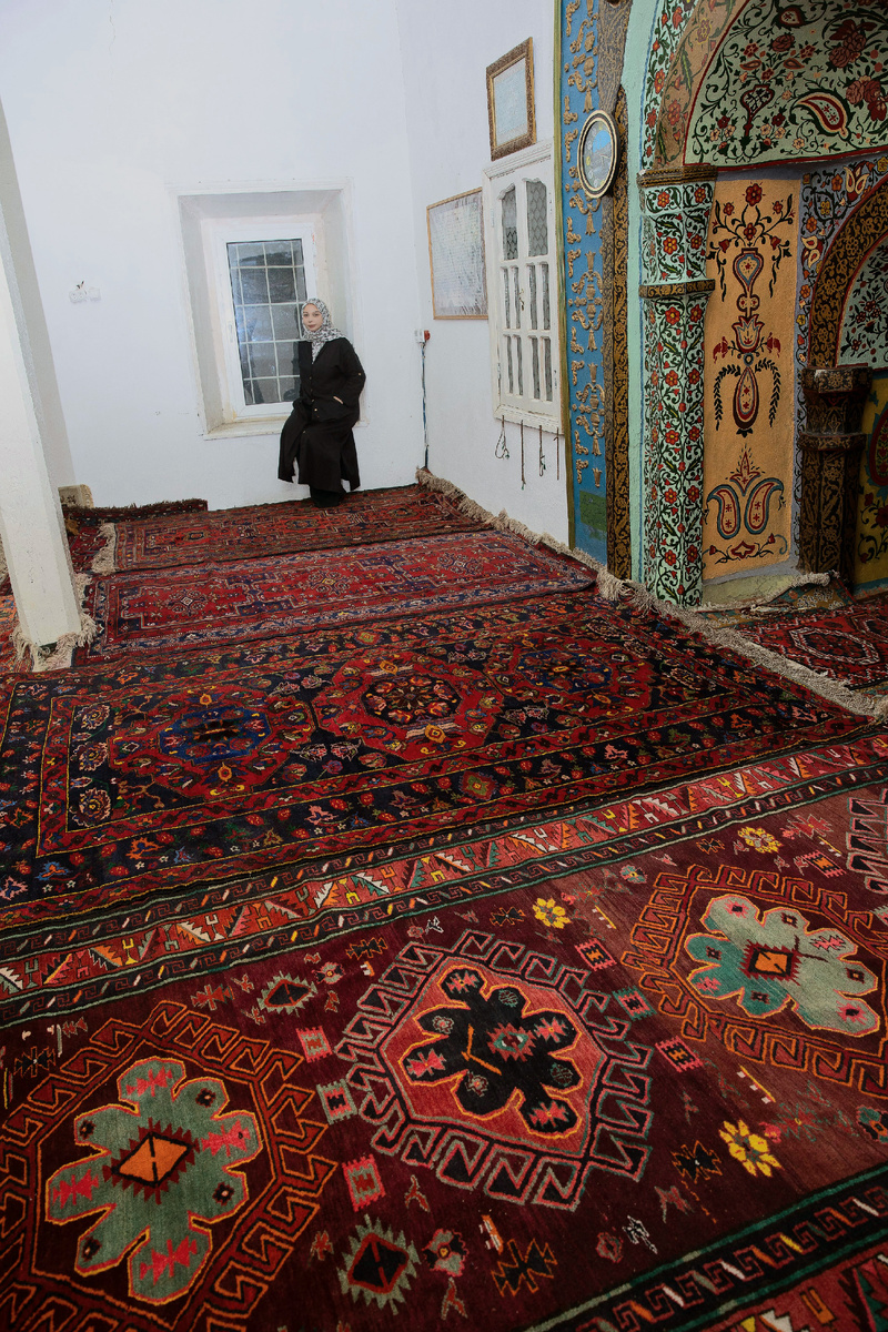 Фотографии из старой джума-мечети села Ахцах. Август 2023. Во время полевой экспедиции.(Фото из моего этнографического каталога)
