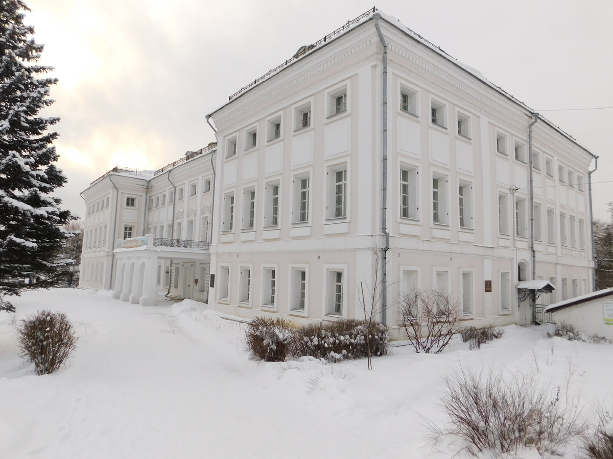 Дом Гончаровых в Полотняном Заводе. Фото автора.