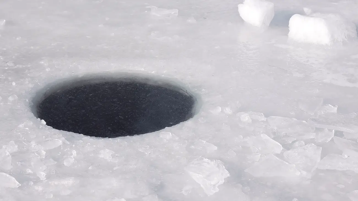 Зимняя рыбалка без иллюзий: что действительно решает на льду