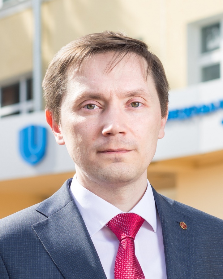 декан физического факультета ННГУ Александр Малышев