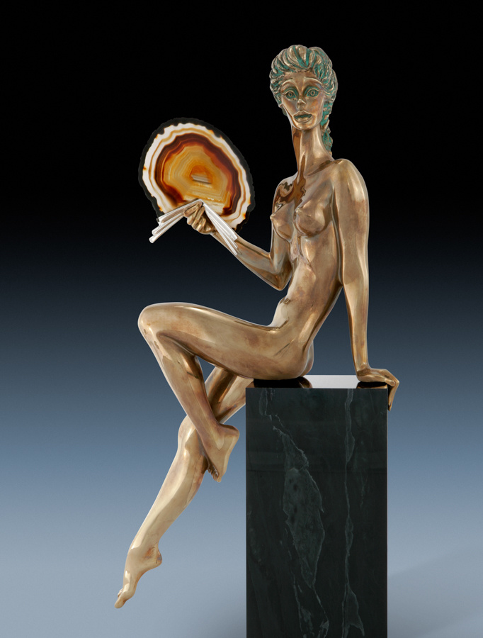 Скулиптура "Девушка с веером", бронза, агат, яшма. Скульптор Виктор Митрошин. Фото: Александр Соколов.