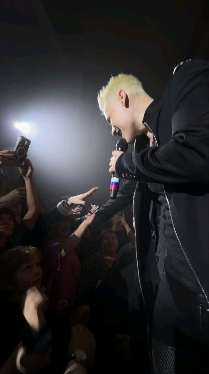 Скриншот KristinaSitnikBel. Шаман на концерте