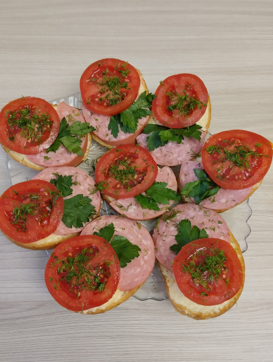 "Праздничные" бутерброды 