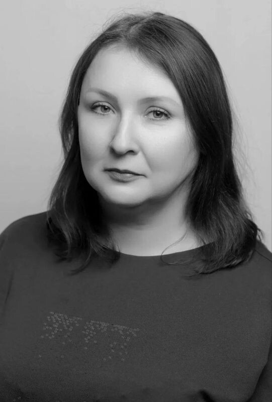     Дина Дубинина