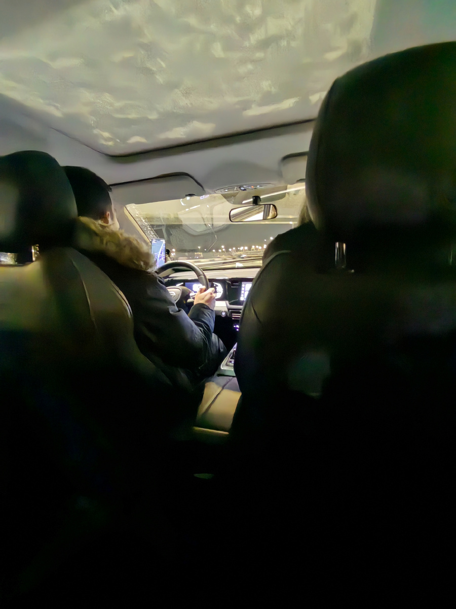 Сын арендовал автомобиль. 