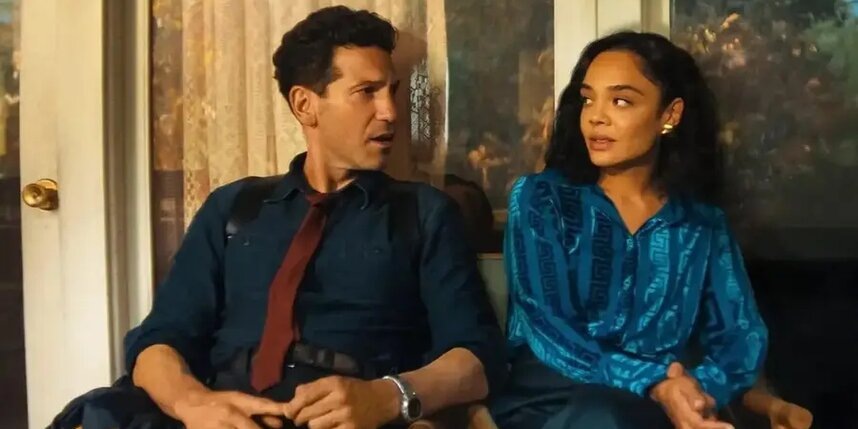    Следователь и журналистка ищут убийцу в новом сериале "Его и её"Netflix Благодаря расследованию убийства у Джека Харпера (Джон Бернтал) и Анны (Тесса Томпсон) появляется шанс начать всё зановоNetflix