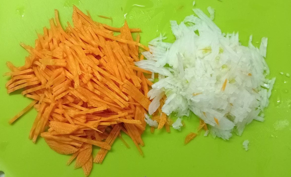 Лук морковь