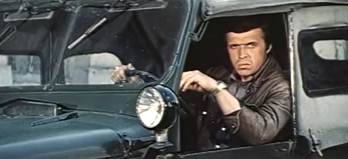 Кадр из кинофильма "Прощальная гастроль "Артиста", 1979 г., режиссер Александр Файнциммер, сценарий Сергей Александров, композитор Виктор Бабушкин (скриншот)