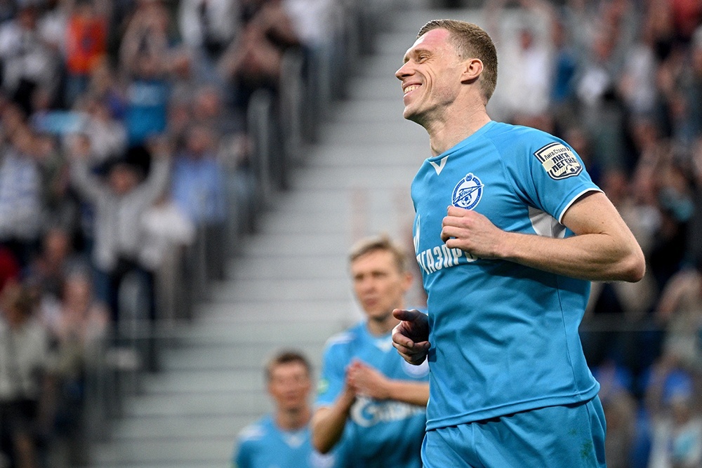    Павел Погребняк считает, что за золото в нынешнем сезоне будут бороться его бывший клуб "Зенит" и "Краснодар". / РИА Новости