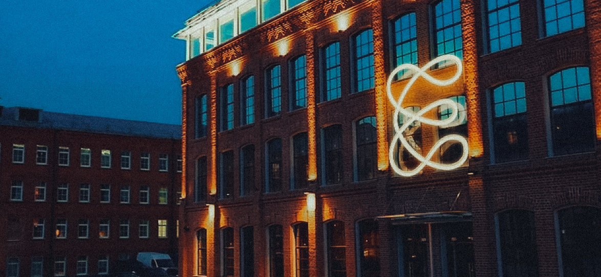 Фото из брендбука студии Артемия Лебедева. Фото из открытых источников