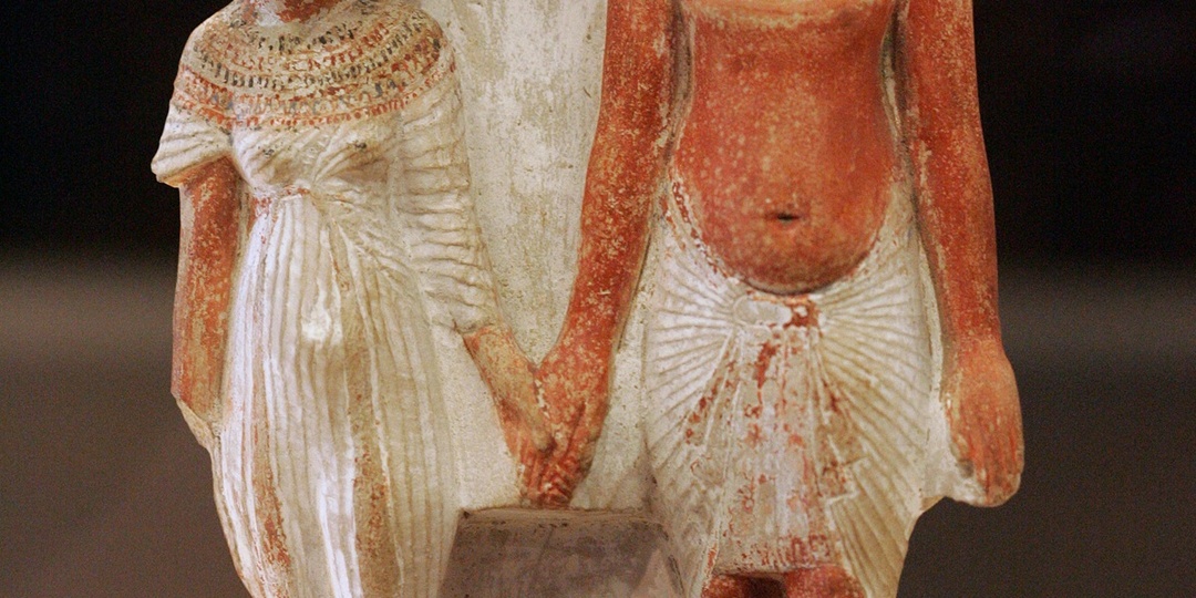 Луч Солнца, Разбивший Тень: История Эхнатона и Нефертити