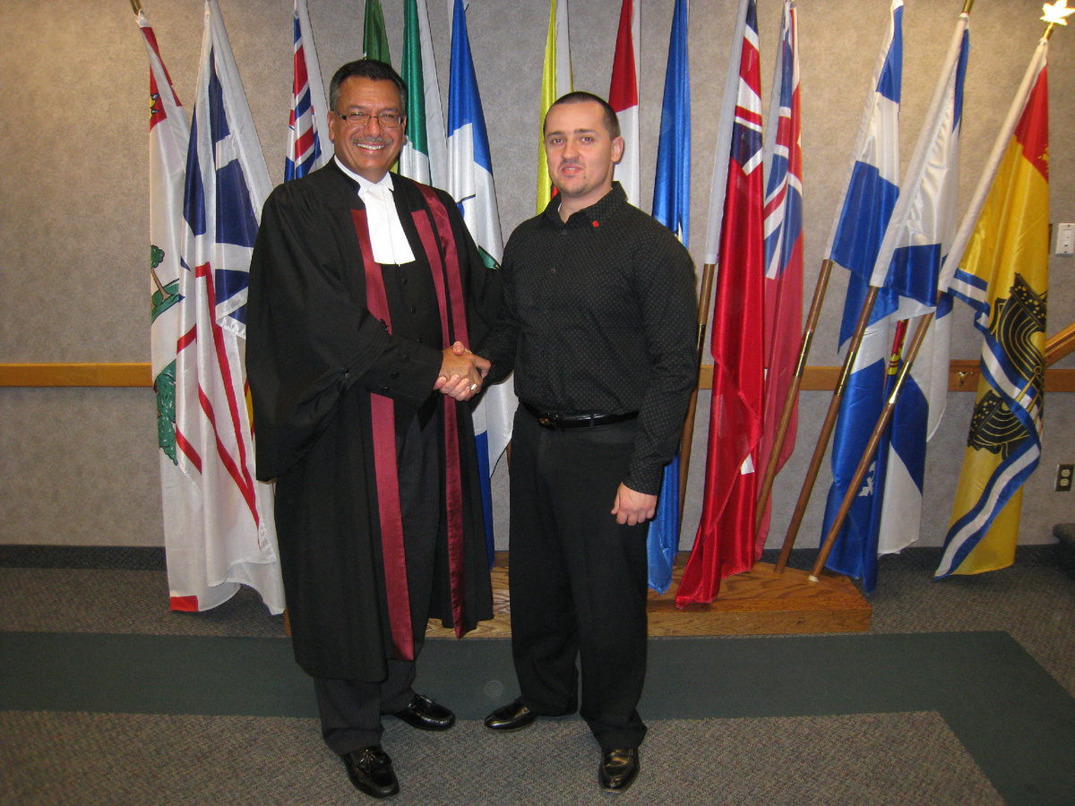 Октябрь 2011, церемония получения гражданства.