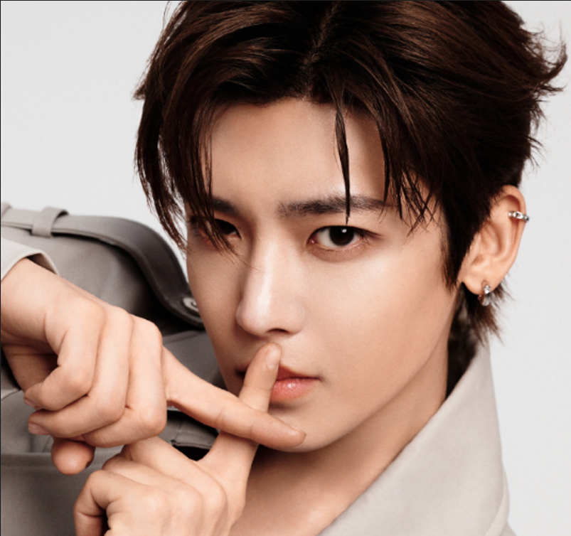 Китайский актер Хоу Минхао.