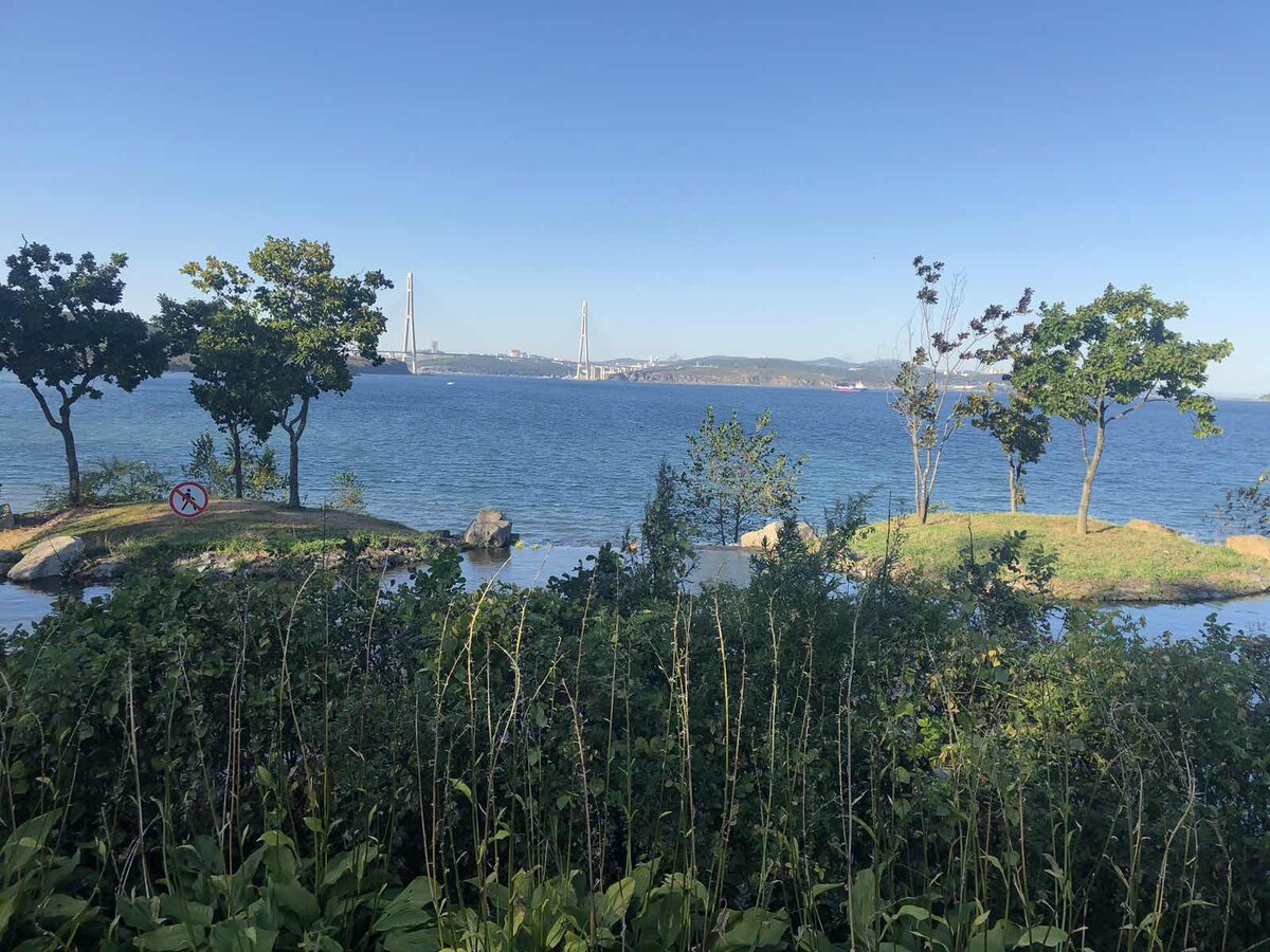 Русский Сан-Францисско. По-моему, так Владивосток назвал Хрущев.