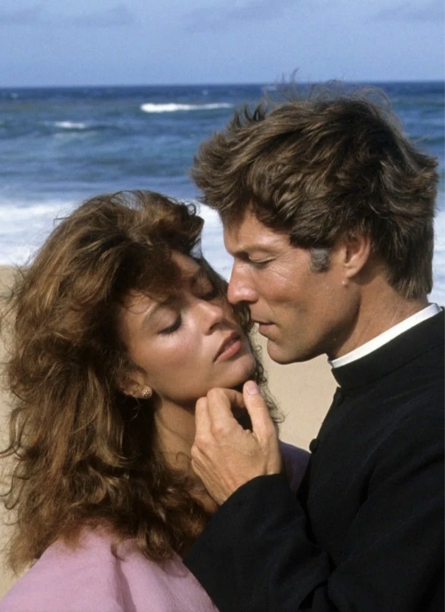 Фото из сериала «Поющие в терновнике»