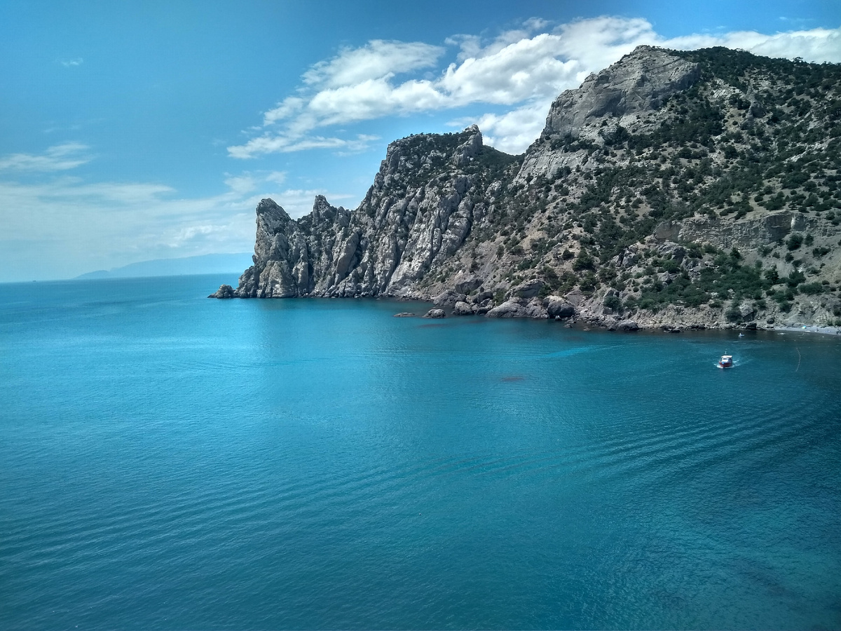 Бухта Синяя и мыс Чикен-Кая