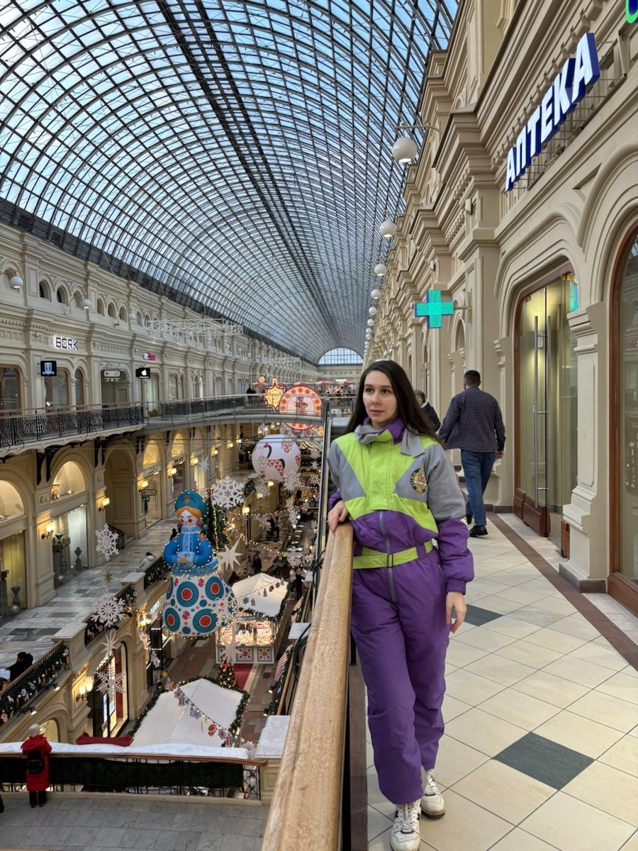 Обычные люди под новый год: "Какой салат приготовить?"   Риелторы: "Боже, как это всё продать, пока в следующем году не стала ситуация на рынке ещё хуже...."