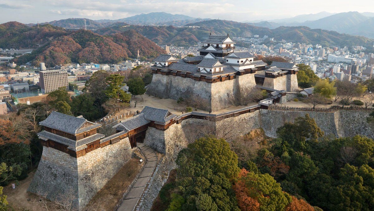 Замок Мацуяма 