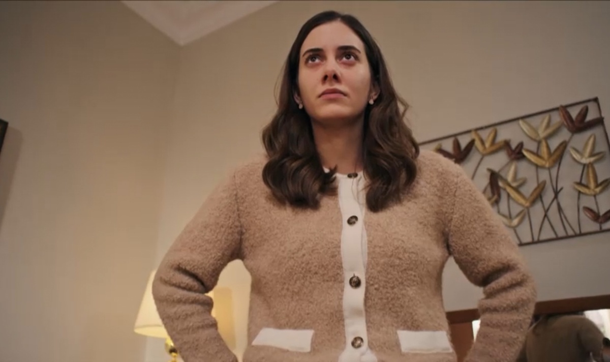 Вот это прямо момент перерождение Суны. К черту любовь, хочу быть как Ифакат, хочу стать хозяйкой особняка и власти! И владычецей морской, ага. Ну ладно, любовь тоже нужна. Но власти дайте!!!