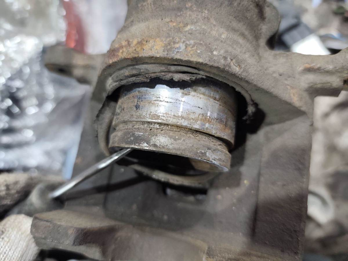 Коррозия на поршне