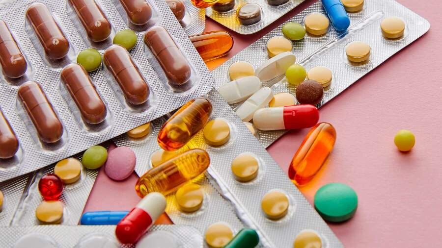 Правда и мифы про витамины: удар по осенним стереотипам. Когда БАДы становятся ядом?