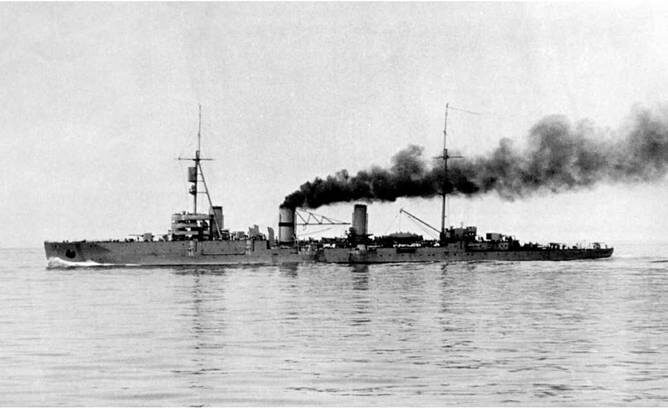 Крейсер «Профинтерн» (бывший "Светлана") вскоре после вступления в строй, 1929 год