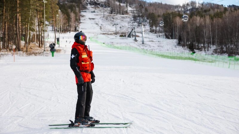     Горнолыжная трасса всесезонного курорта «Манжерок». Фото предоставлено всесезонным курортом «Манжерок».