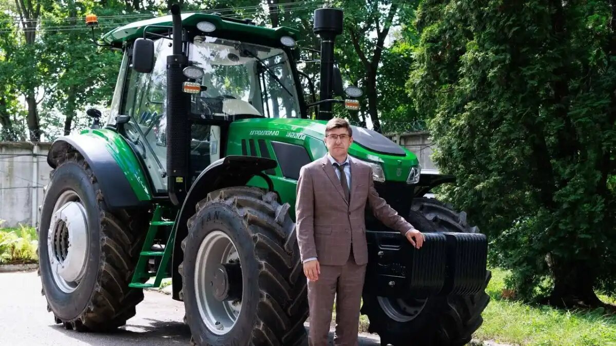 Директор ООО "Владимирский трактор" Борис Голев