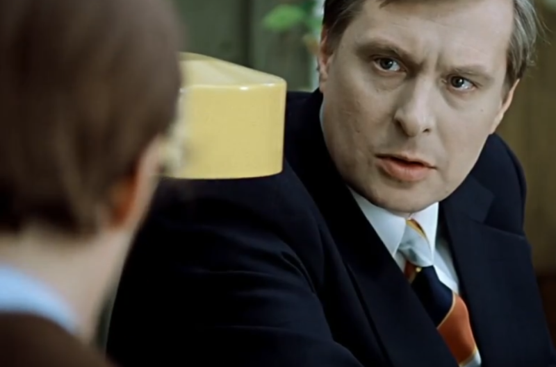    Кадр из к/ф "Служебный роман" (1977). Режиссёр Эльдар Рязанов, "Мосфильм"