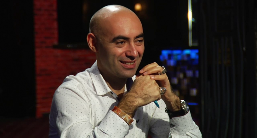    Кадр из шоу "Битва экстрасенсов" (18+)