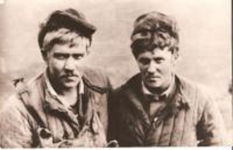 На фото два друга, два Сани: Тимофеев и Фомин.