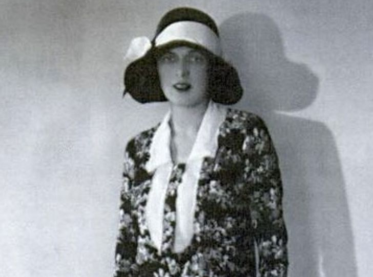 Свобода груди: как два носовых платка уничтожили китовый ус и принесли миллионы не тем людям