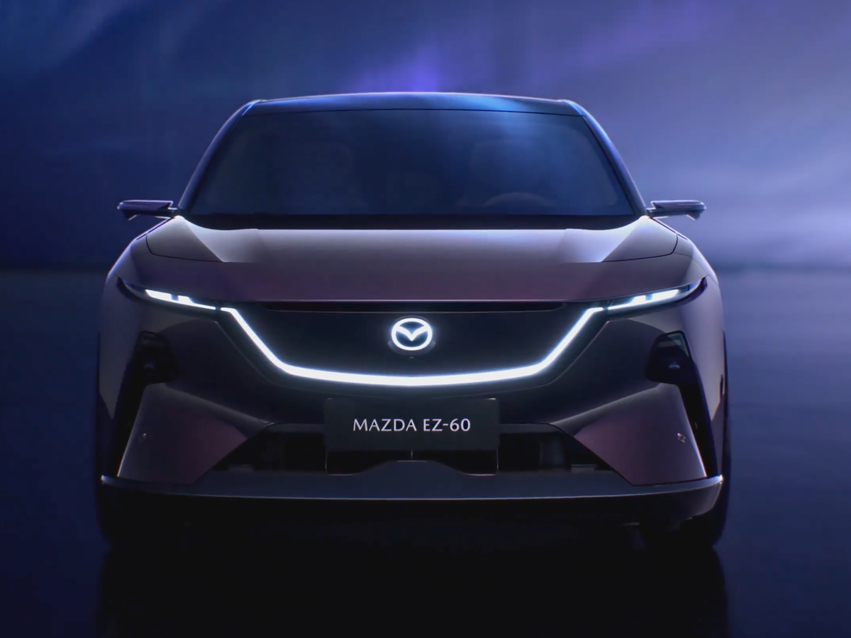 Mazda EZ-60 – аналог для Китая вышел на рынок в прошлом году с гибридным и чисто электрическим силовым приводом