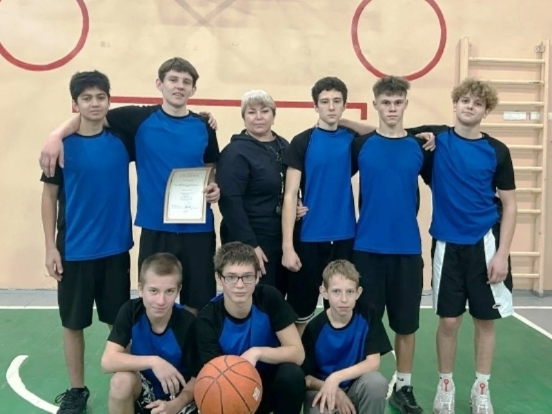    Городской этап соревнований по баскетболу "Наша газета"