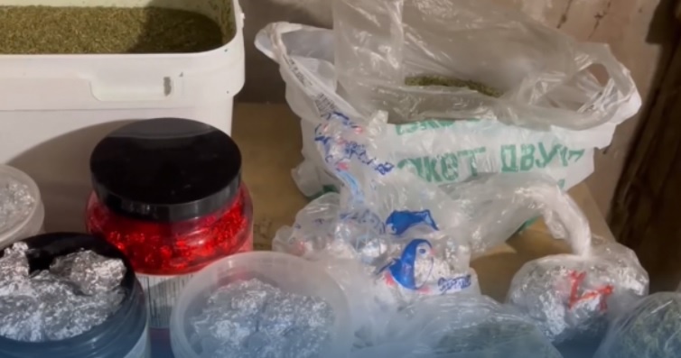 В городе Электросталь сотрудники полиции задержали мужчину, который подозревается в незаконной торговле коноплей.