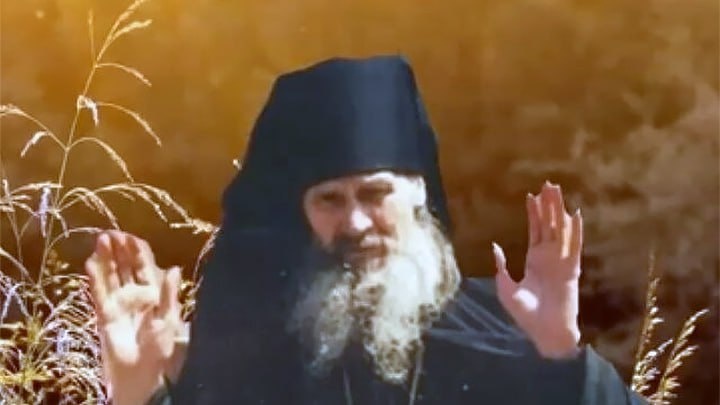    Схиархимандрит Иона (Одесский) предсказывал, что будущие бедствия Киева будут связаны с духовным упадком и отходом от канонического православия. Кадр: Rutube