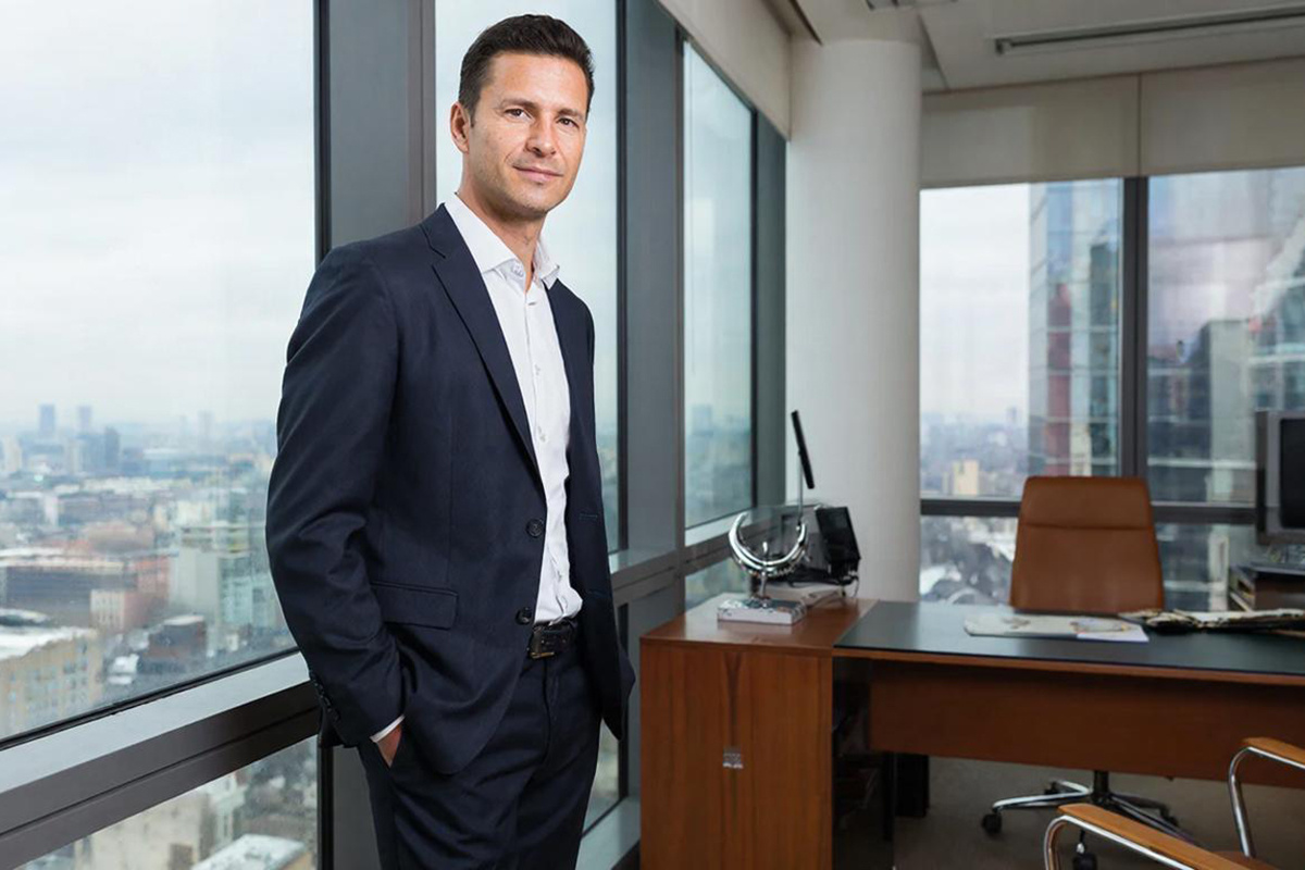 Свердловчане готовы учиться, чтобы больше получать.  Фото: Изображение сгенерировано с помощью ИИ / Светлана Возмилова