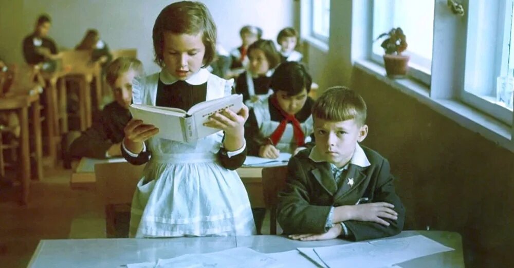 Учебники вчера и сегодня: когда простота была синонимом качества