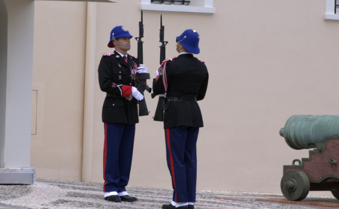 Смена главы города сейчас происходит очень просто: пост сдал, пост принял / Фото: pxhere.com