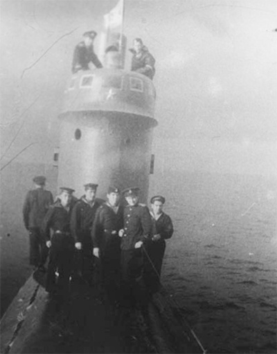 Подводная лодка М-351 в море. Ноябрь 1962 года