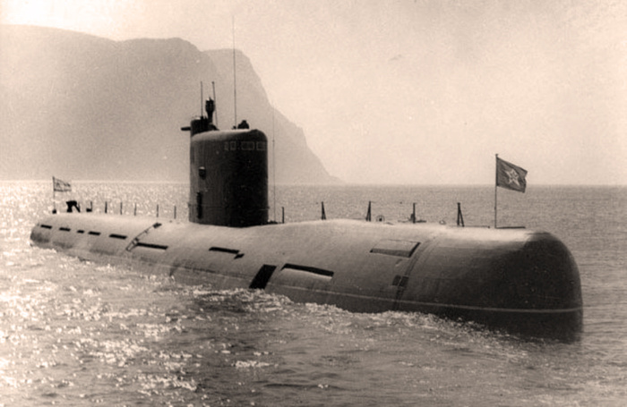 Подводная могила на глубине 83 метра. "Не спасёте лодку – всех посажу"