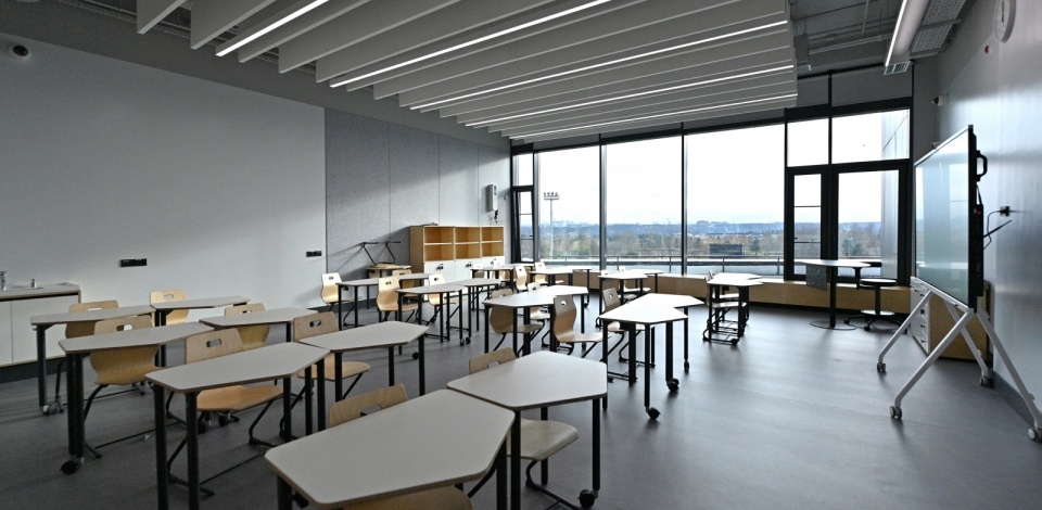     Владимир Ефимов: в Москве построят более 100 социальных объектов в рамках масштабных инвестиционных проектов