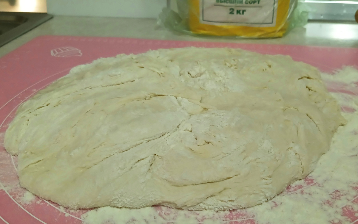 Вот такое нежное и пухлое тесто получается
