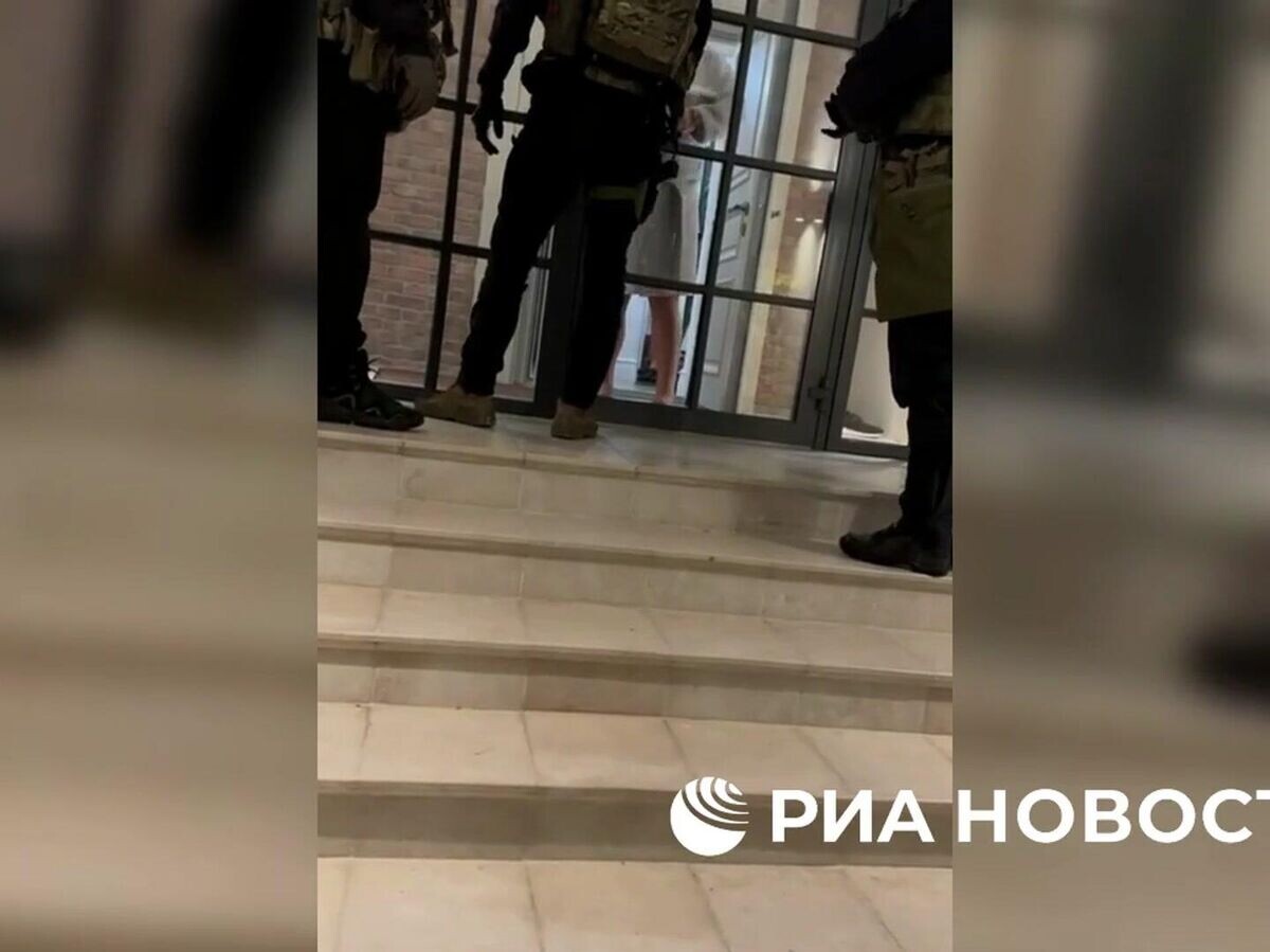    Задержание ректора частного вуза в Петербурге, который незаконно легализовал более 500 мигрантов | © ФСБ РФ